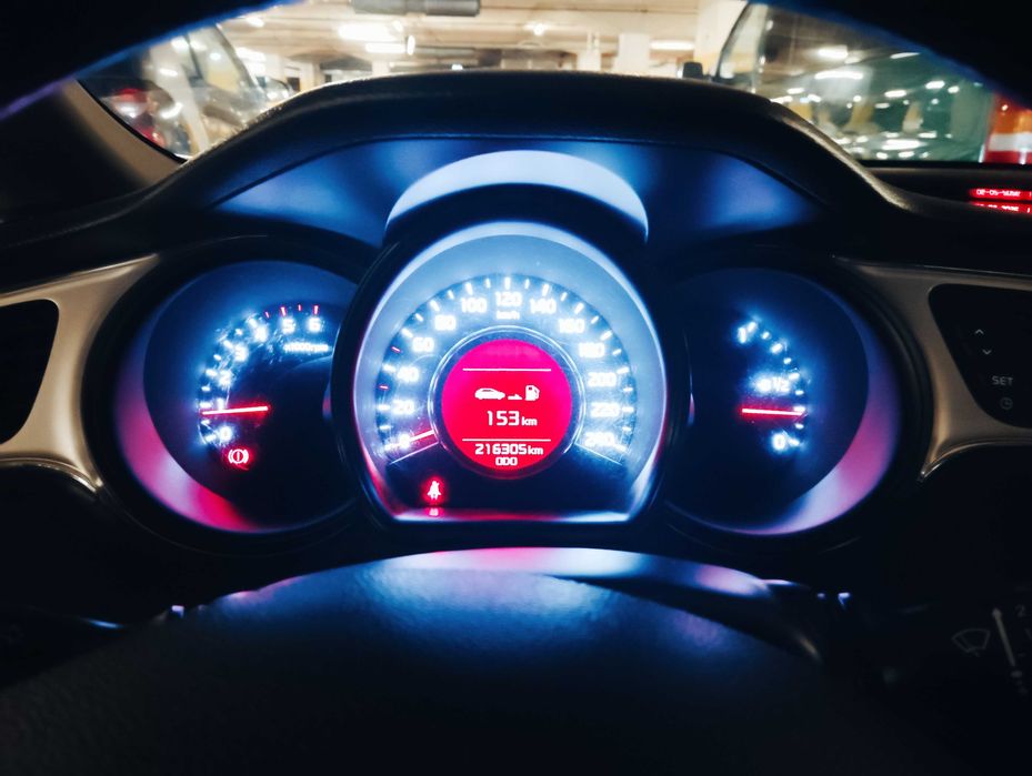 Kia 2016 /12.  Com todo o Histórico