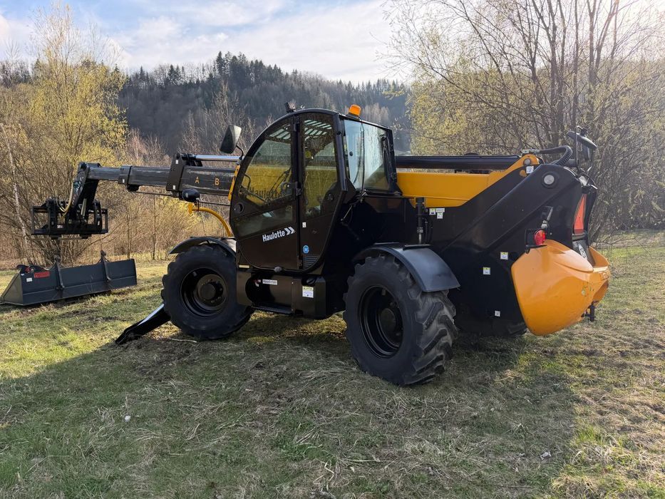 Haulotte HTL 4017 Ładowarka Teleskopowa Dźwig 17m. z Bocianem 22m. Łyżka szufla. widły z Hydraulicznym posuwem! Maszyna z Komuny Norweskiej! Jak Nowa z Salonu. DEKRA aktualna na cały osprzęt! Kamera + szybkozłącze! Bocian 5m. Szybka wolna jazda! Pełna Dok