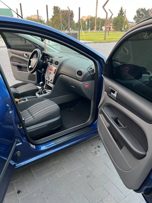 Офіційний Ford Focus 2 Рест 1.6 газ/бенз 2008р