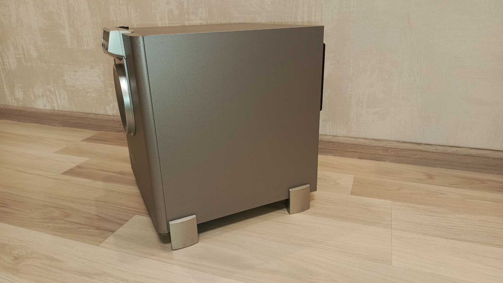 Активный сабвуфер JBL ESC Xcite