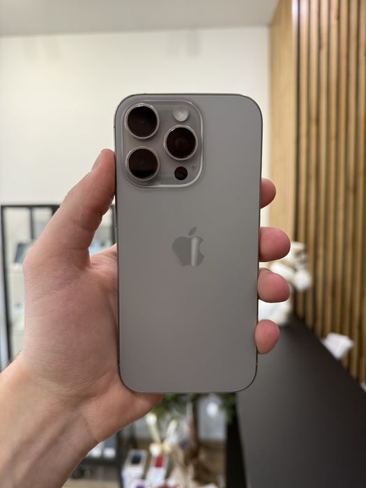 Telefon iPhonw 16 PRO 128GB Szary Apple Gwarancja iTrade