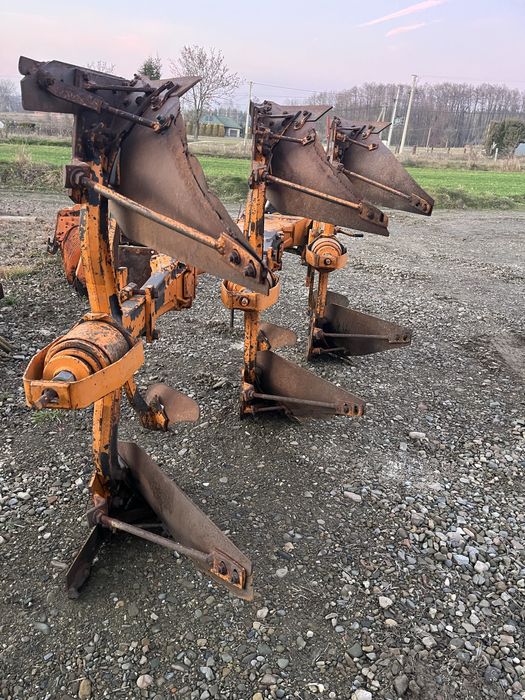 Pług huard 3 obrotowe