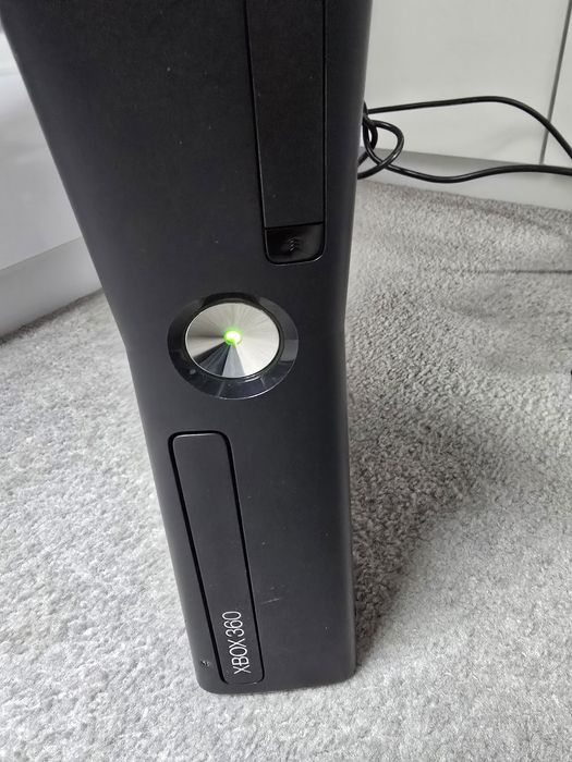 Konsola Xbox 360S z dyskiem 250gb