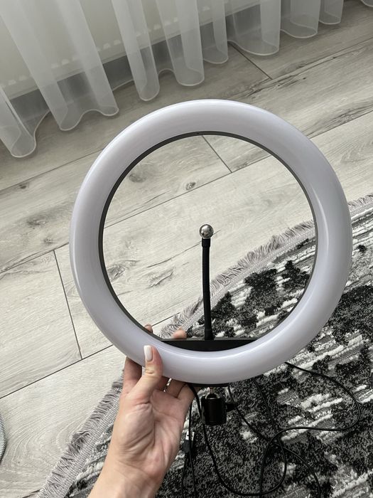 Кільцева лампа