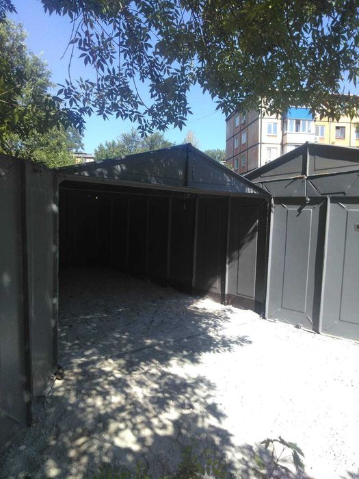 Аренда металевого гаража на Соборності (кільце Косіора), Таксопарк