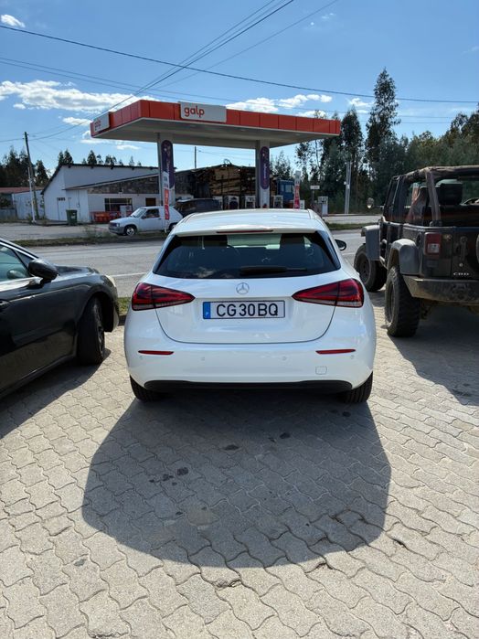 Vendo Mercedes A 250e de 12/22 com 95000 mil quilómetros por 28900 euros