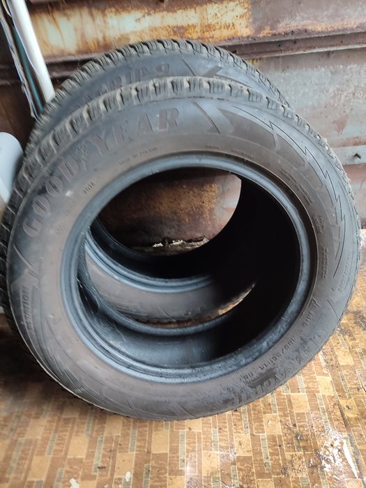 Zestaw dwóch opon 14 cali.