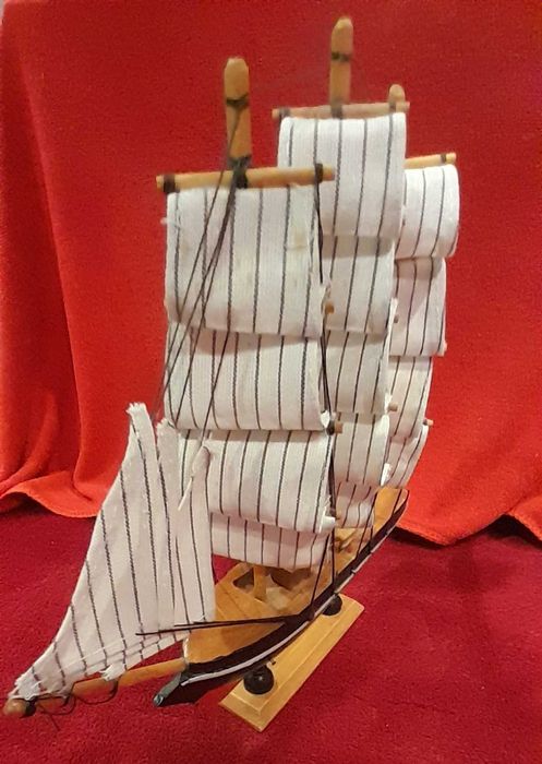 Model żaglowca drewno materiał statek dekoracyjny Nardowe Muzeum Morsk