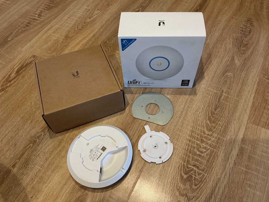 Ubiquiti UAP AC LITE (a/b/g/n/ac 1200Mb/s) 2,4/5GHz