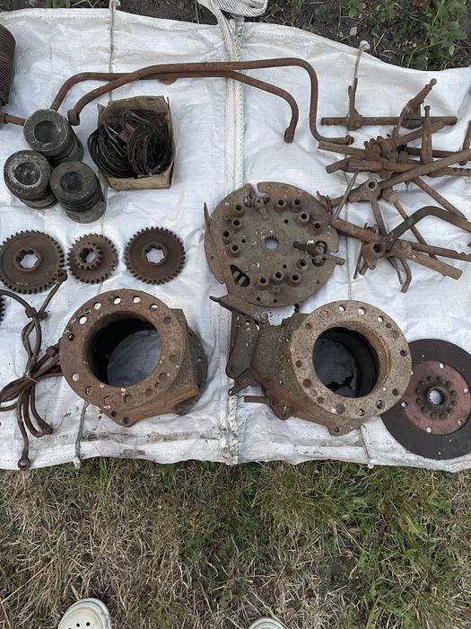 Продам запчастини до Т-25