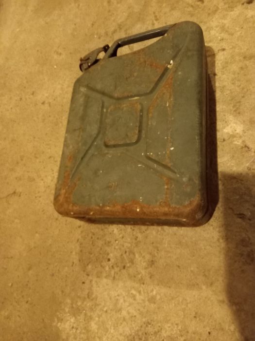 Kanister  20 l metalowy