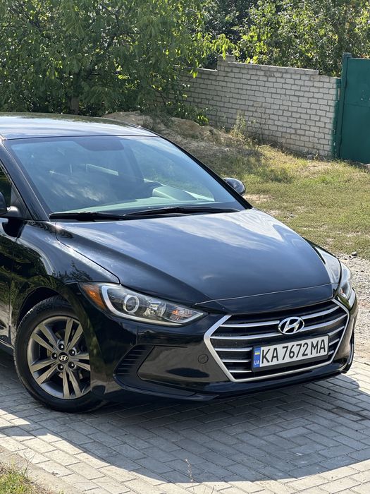 Hyundai Elantra 2017 2.0 бензин Автомат