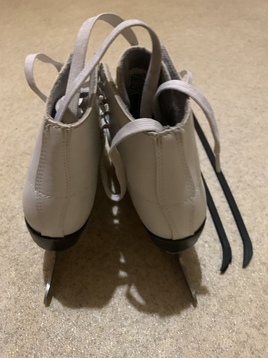 Коньки для фигурного катания