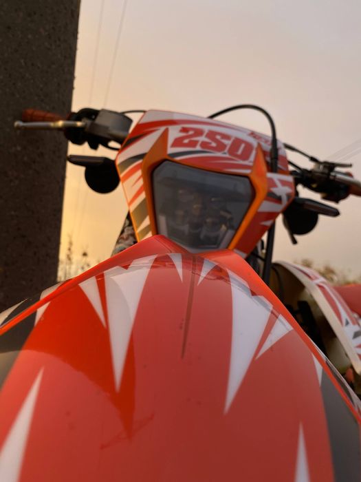 Geon Dakar Gns 250
