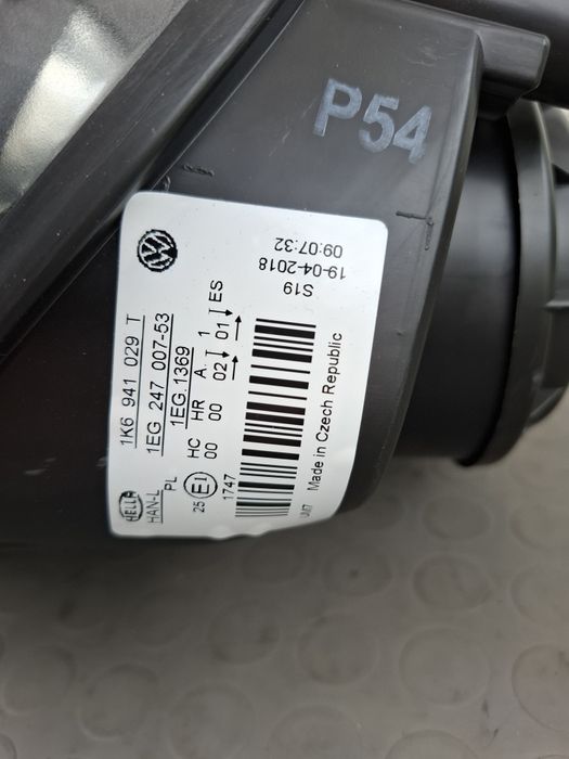 Farol Esquerdo Golf V GTI