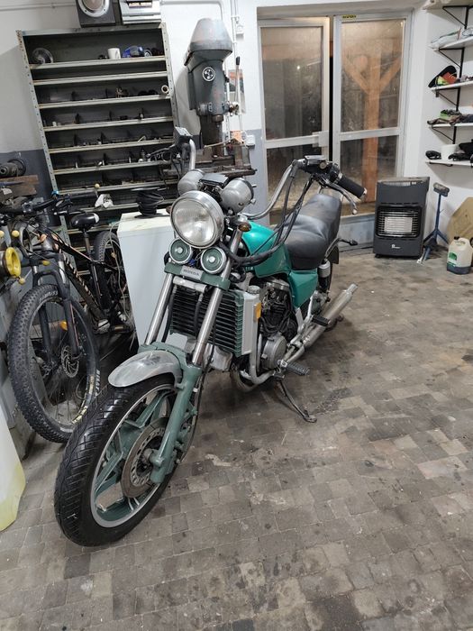 Honda magna vf 750 do  poprawek