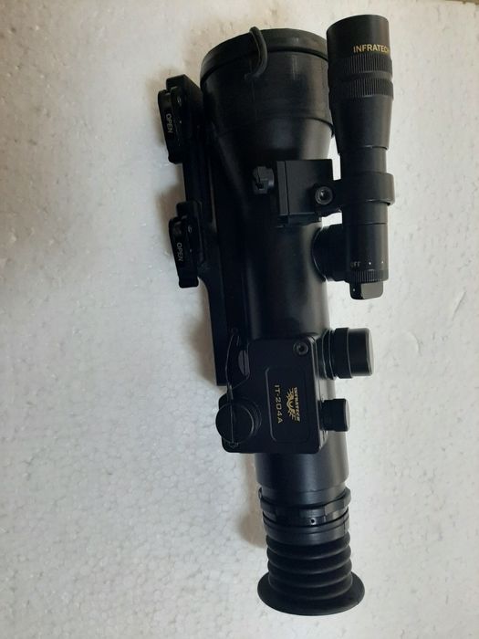 Приціл нічного бачення.