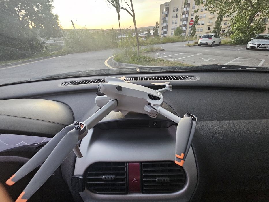 Drone Dji mini 4 pro como novo