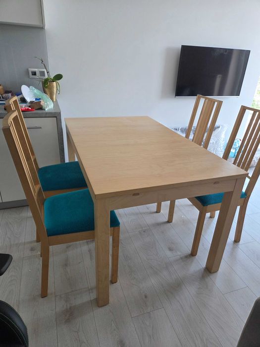 Sprzedam stół + krzesła