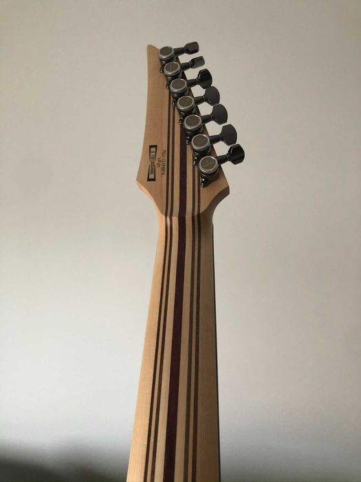 Ibanez Premium RG1127PBFX 7 Cordas