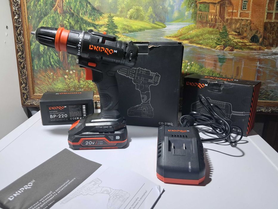 Шуруповерт аккумуляторный DNIPRO - M CD - 218Q Новый