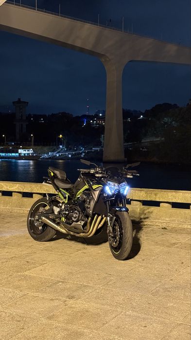 Kawsaki z900 dois mil e vinte