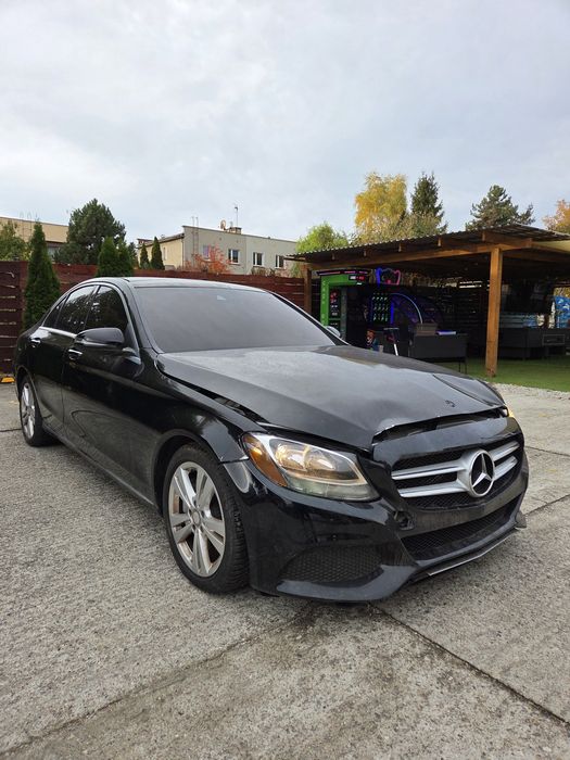 Mercedes W205 C300