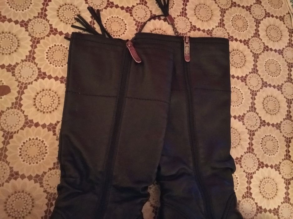 Продам недорого классные зимние сапоги