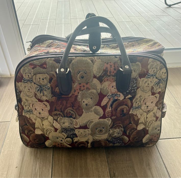 Used rolling suitcase64751017905922120