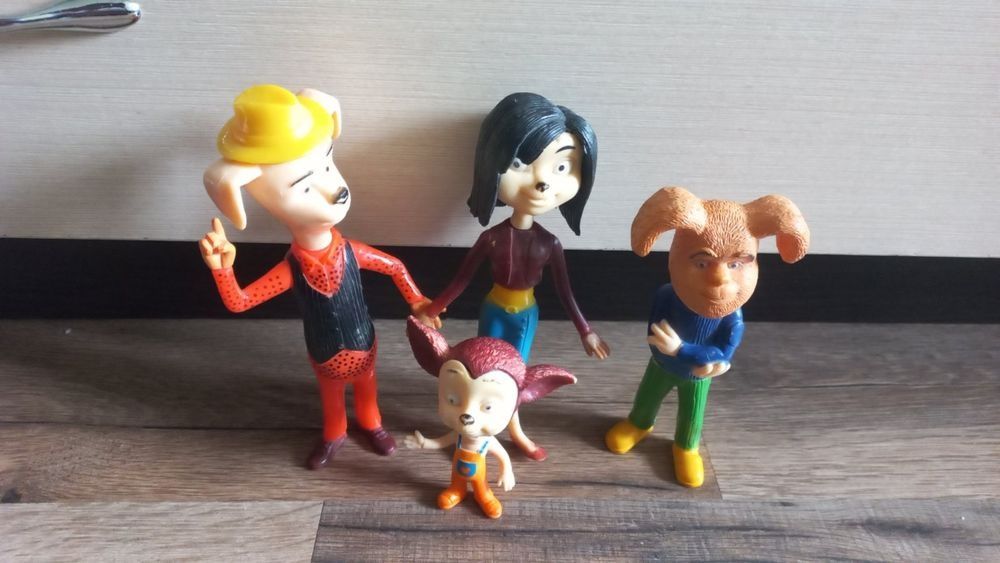 Продам  бу персонажи  із мультика три кота ..