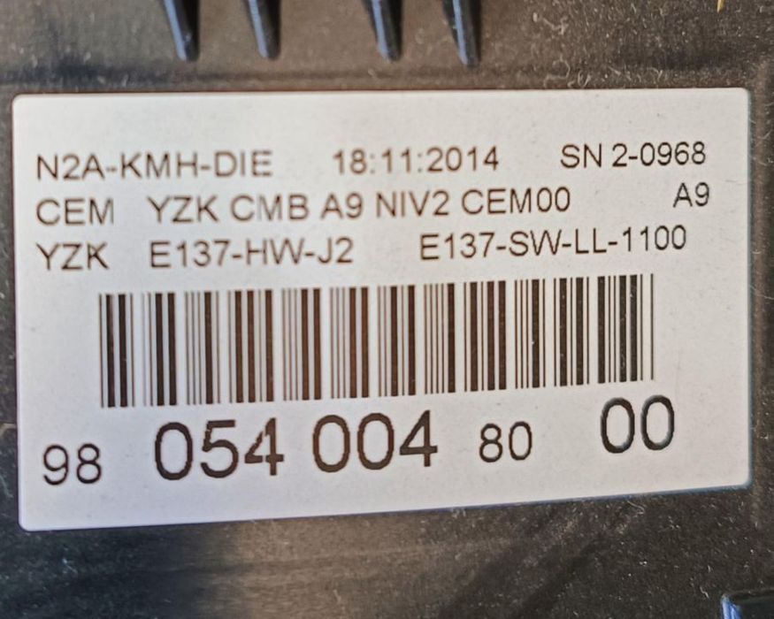 Quadrante Peugeot 208 1.6 HDI referência 9805400480 .