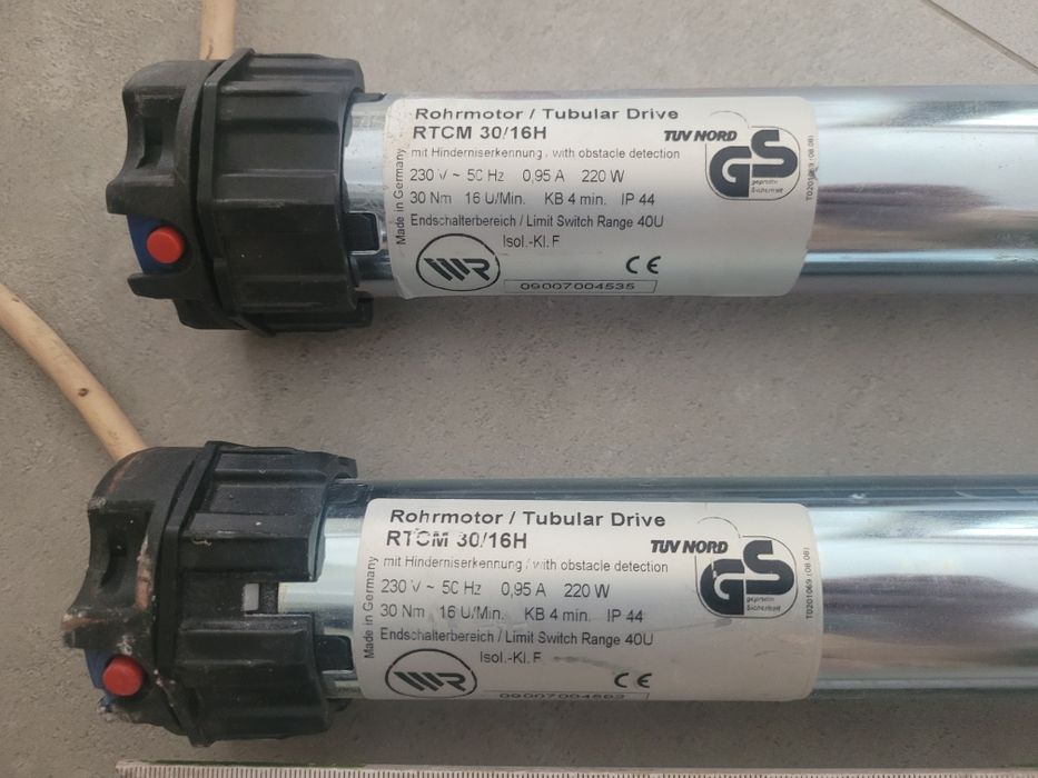 Silniki do rolet zewnętrznych – 3 szt., sprawne, 150 zł/szt.