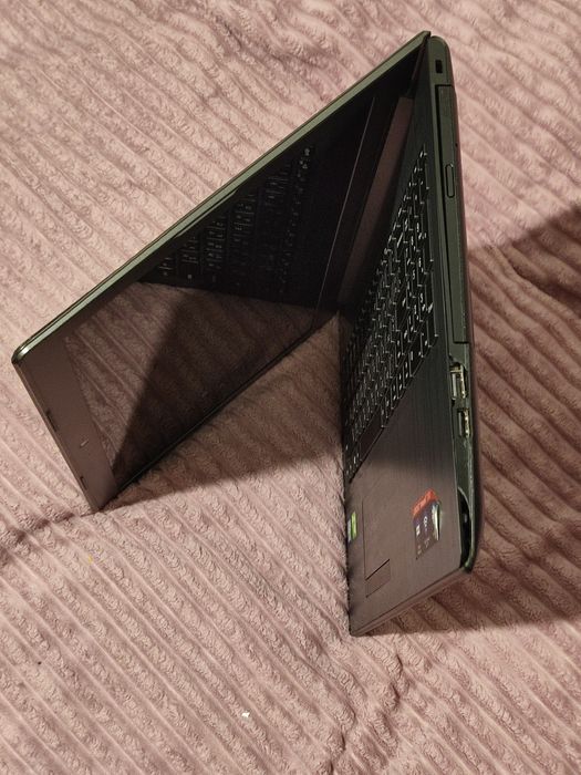Продам ноутбук lenovo ideapad 310 15ikb