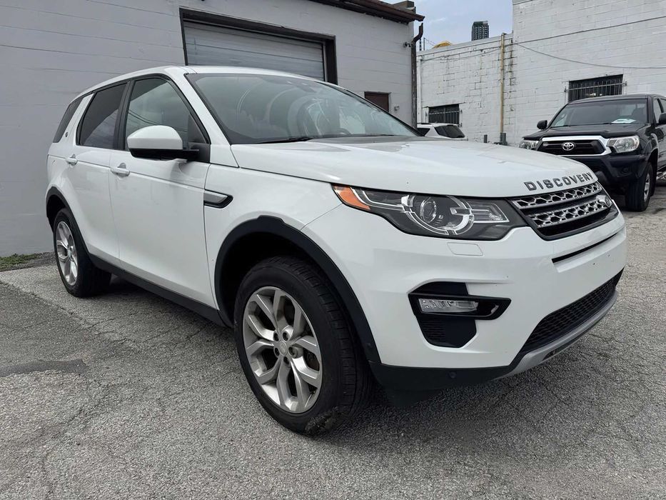 Land Rover Discovery Sport      2016