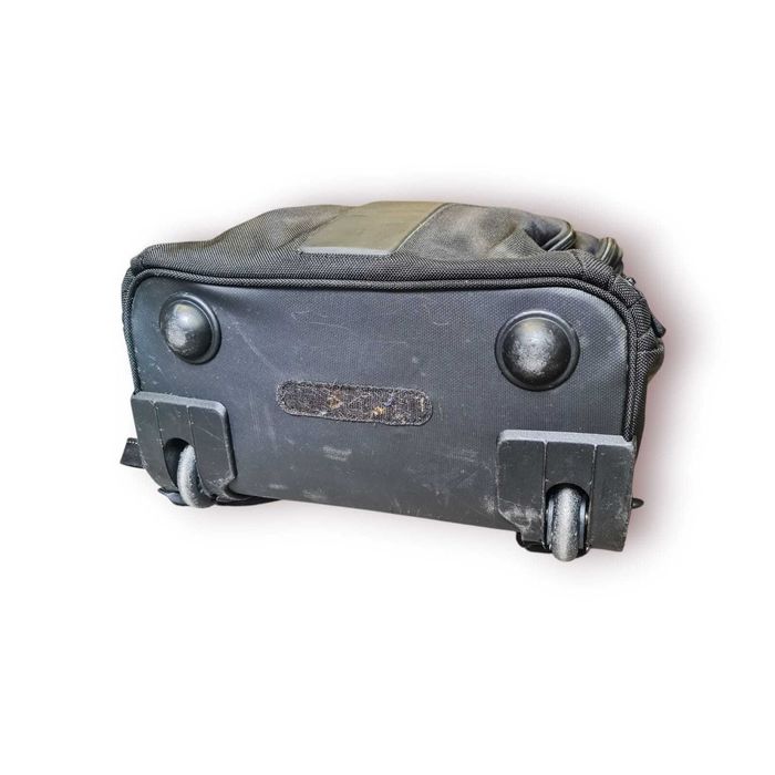 Mochila-Trolley T-Tech by TUMI (modelo 20”) – preta – com TUMI Tracer®64750926639107123