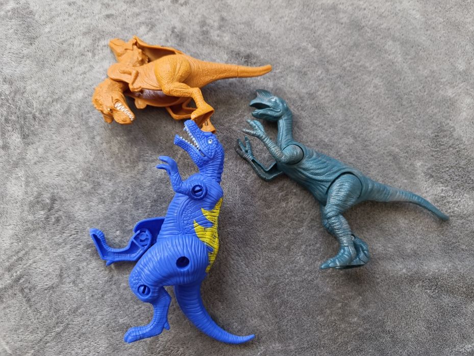 Динозавры, фигурки двигаются части тела