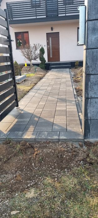 Ukladanie kostki brukowej