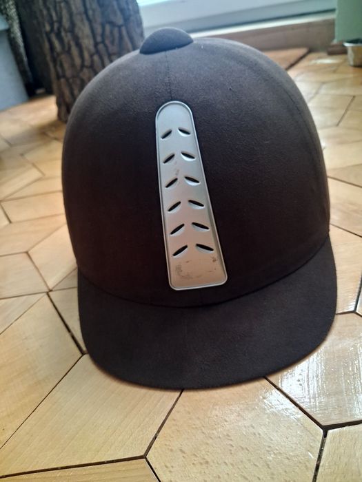 Kask toczek jeździecki jada konna Knightbridge 57 brązowy
