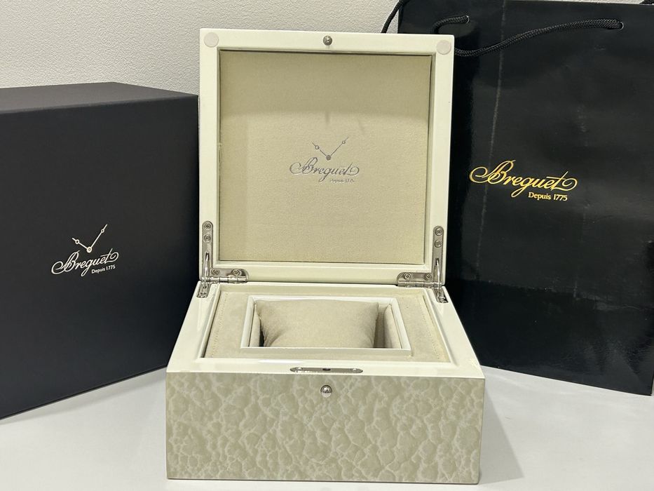 Коробки  Breguet
