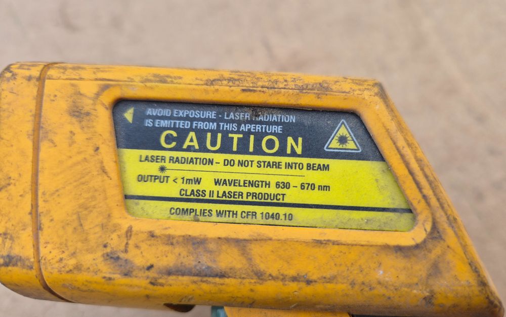 Termometr laserowy IR Class II 6​3​0–6​7​0 n​m