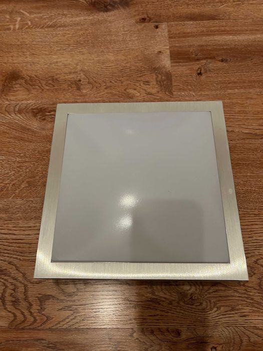 3x lampy LED kwadratowe srebrno-białe