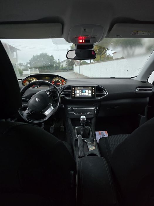 Peugeot 308 SW- Bom estado