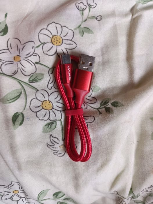 Кабель для зарядки