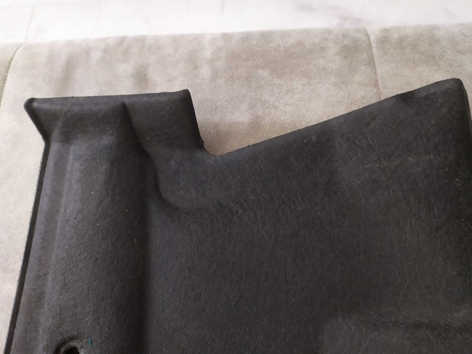 Шумоізоляція жабо Peugeot 3008