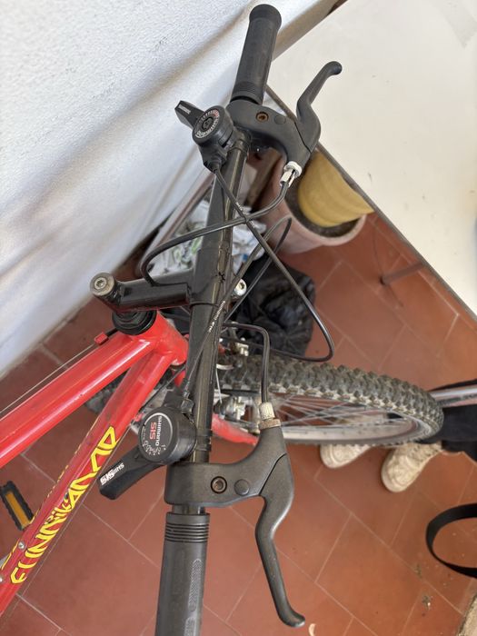Bicicleta para peças ou inteira