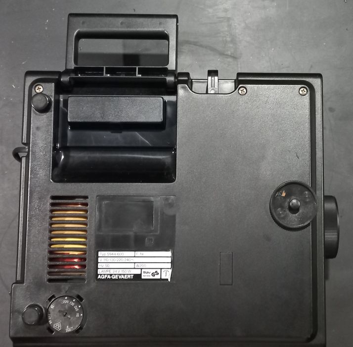Projector de slides Agfa com lâmpada fundida