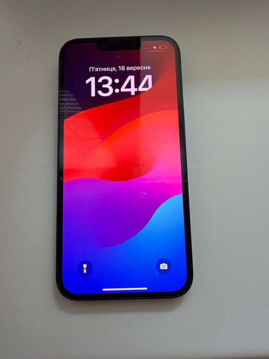 Iphone 14 128 ГБ у темно-синьому кольорі