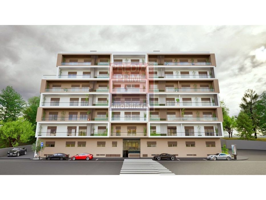 Apartamento T0+1 Em Oliveira De Azemeis — Oliveira De Azeméis, Santiago De Riba-Ul, Ul, Macinhata Da Seixa E Madail, Aveiro