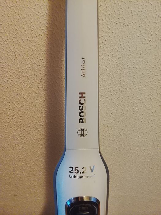 Aspirador Vertical Sem Fios BOSCH Com Carregador