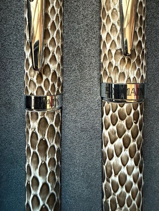 Canetas(2) RARISSIMAS BALMAIN(Paris) revest. PELE de COBRA GENUÍNA